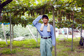 女性の農業体験参加写真